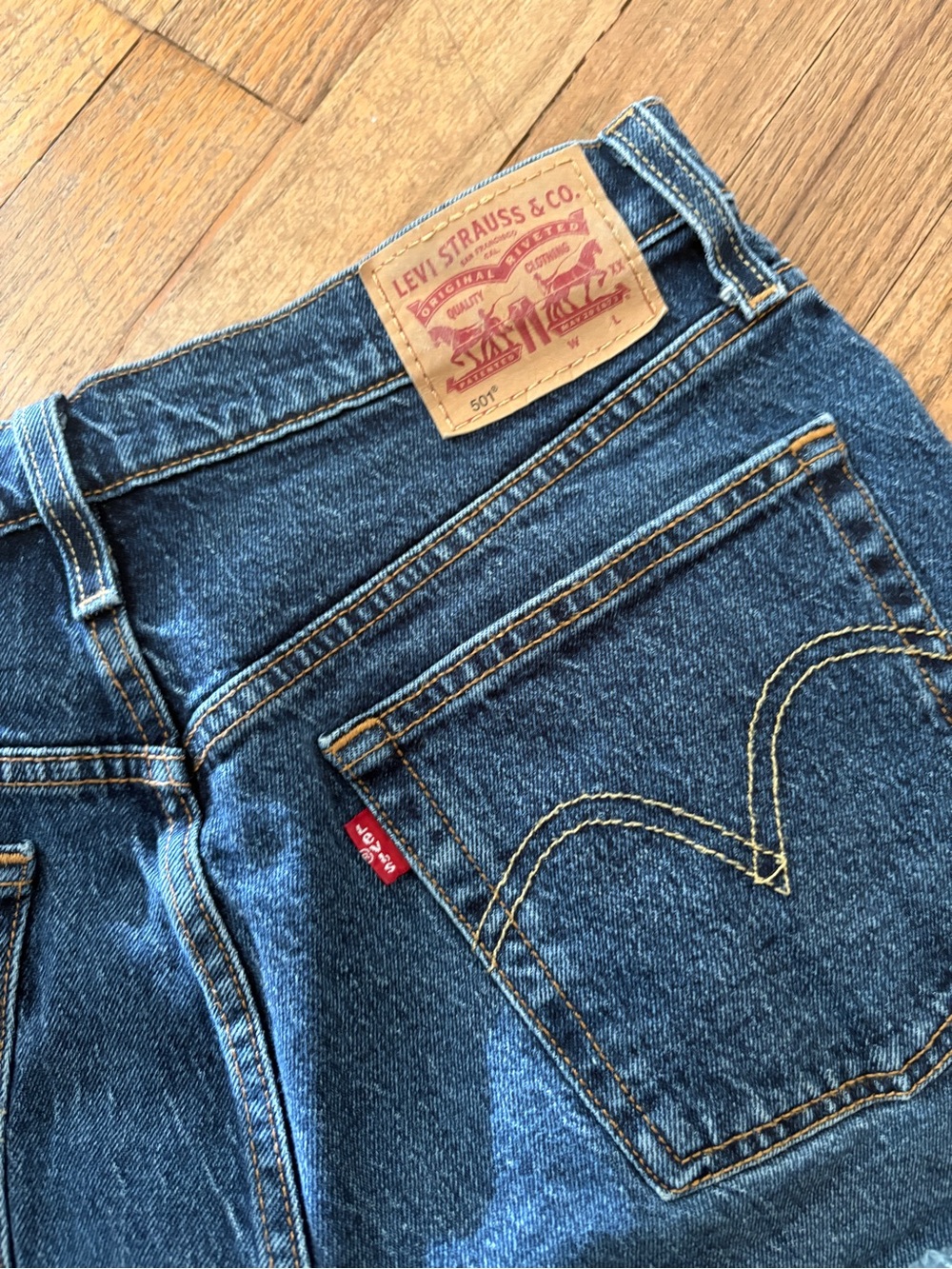 Levi's Men's Dark Blue Relaxed Fit Denim Jeans